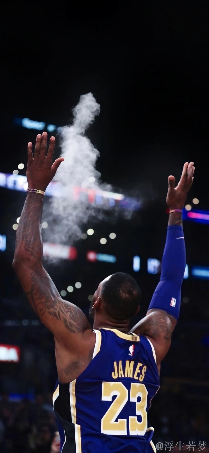 詹姆斯40岁压哨绝杀创最年长纪录 詹姆斯40岁压哨绝杀创最年长纪录