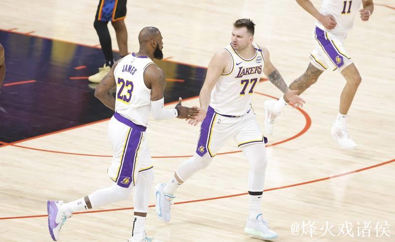 东契奇32+11+8詹姆斯23+5+6 洛杉矶德比湖人不敌快船 东契奇32+11+8詹姆斯23+5+6 洛杉矶德比湖人不敌快船